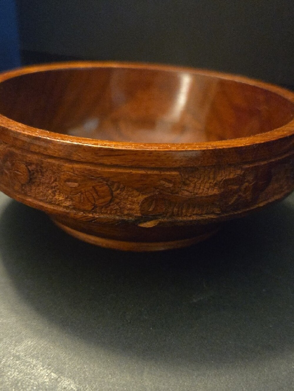 Hand-Carved Wooden Lidded Box - Brown - Picture 11 of 15